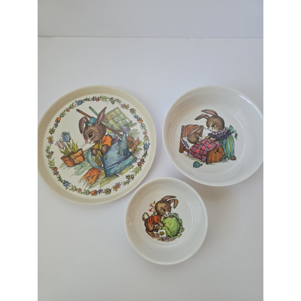 Vintage Peter Rabbit Oneida Melamine 3 Piece Dinnerware Set Plate & Bowls